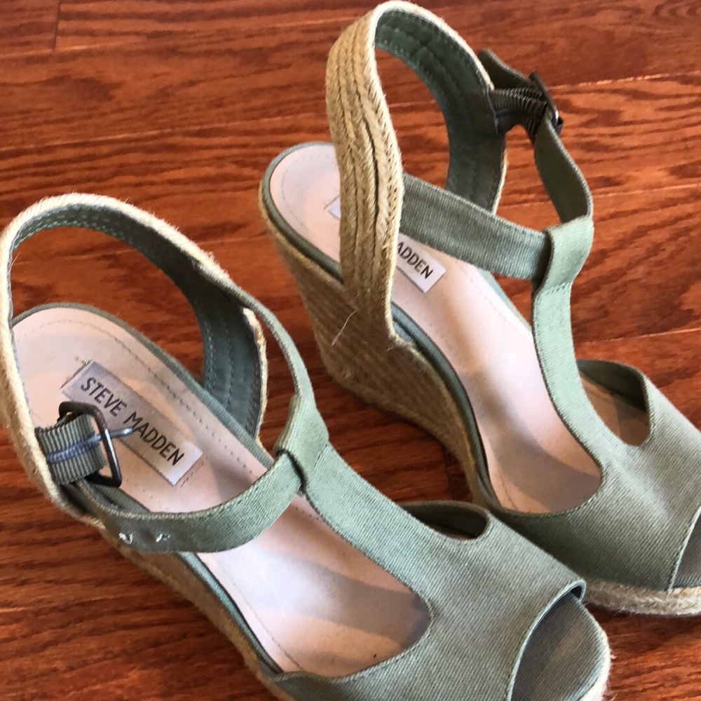 Steve Madden wedges